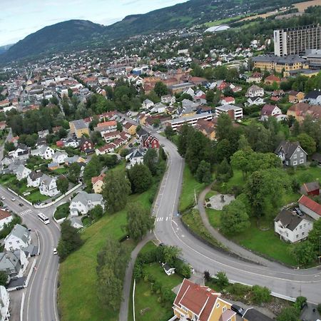 Sentrumsnaer Leilighet - K1 Lillehammer Exterior photo